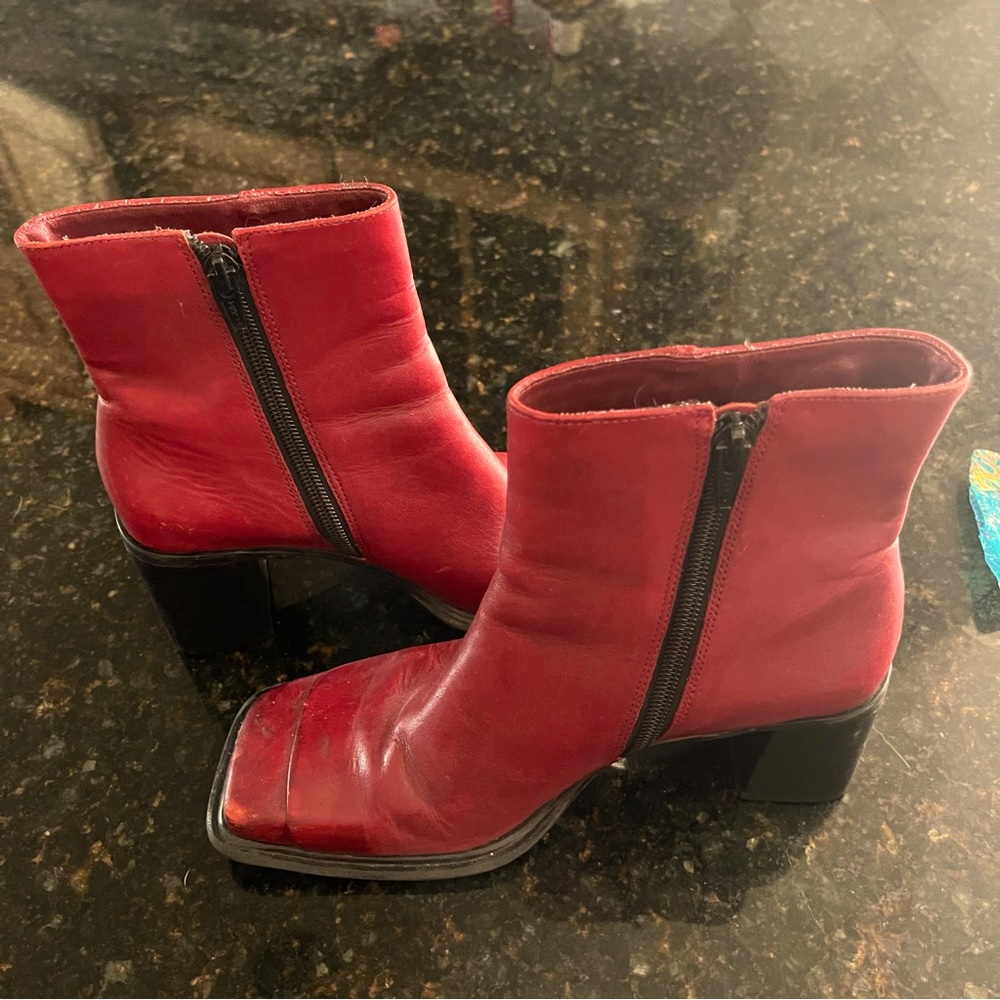 Red Boots by Hillard & Hanson size 6 Very Retro